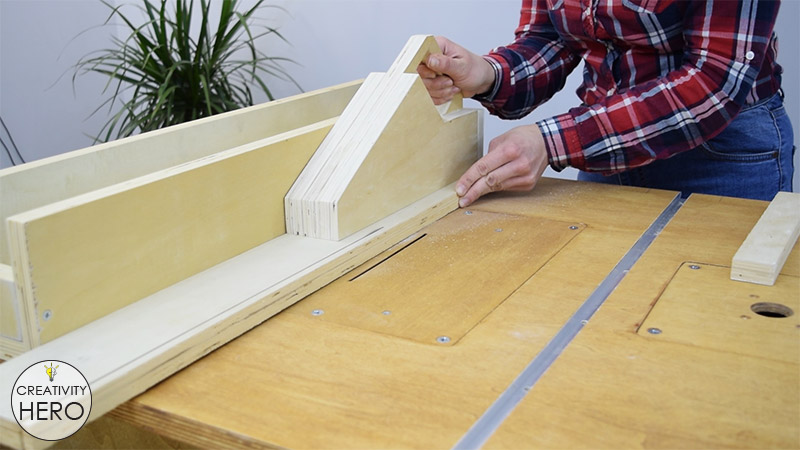 How to Make a Crosscut Sled with Flip Stop Block (Free Plans) 12